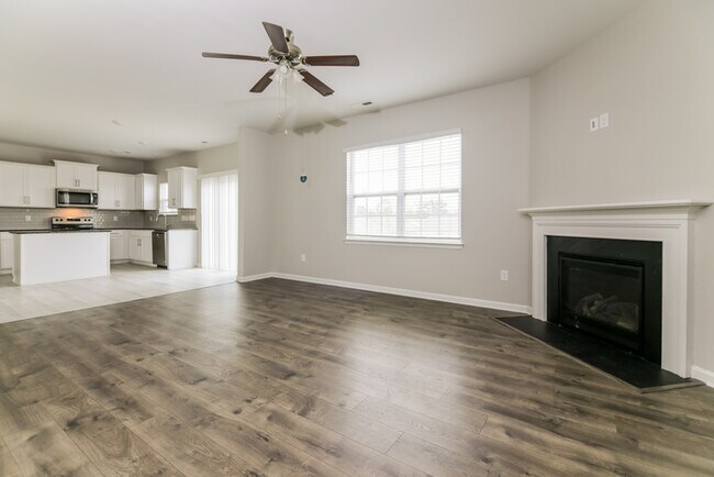 Building Photo - Bright 4-Bedroom Home in Clayton, NC