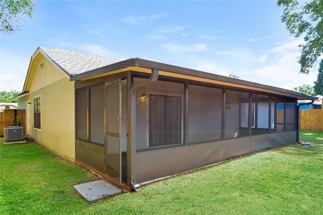 Building Photo - 7628 Southwick St
