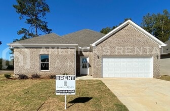 Building Photo - 3 Bedroom Home for Rent in Weaver AL!!