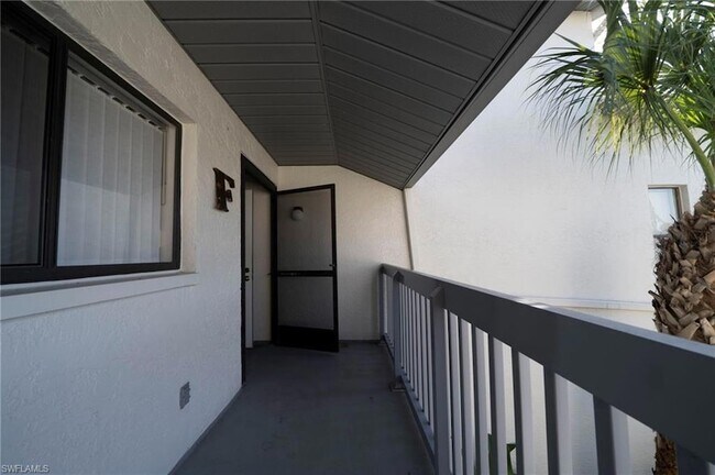 Building Photo - 17455 Blueberry Hill Dr