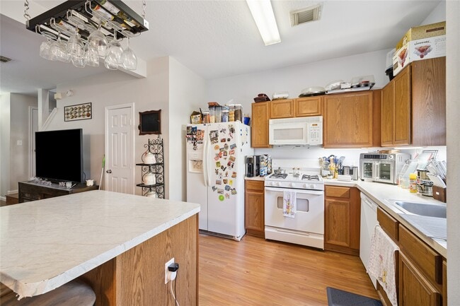 Building Photo - 23634 Wildwood Green Way