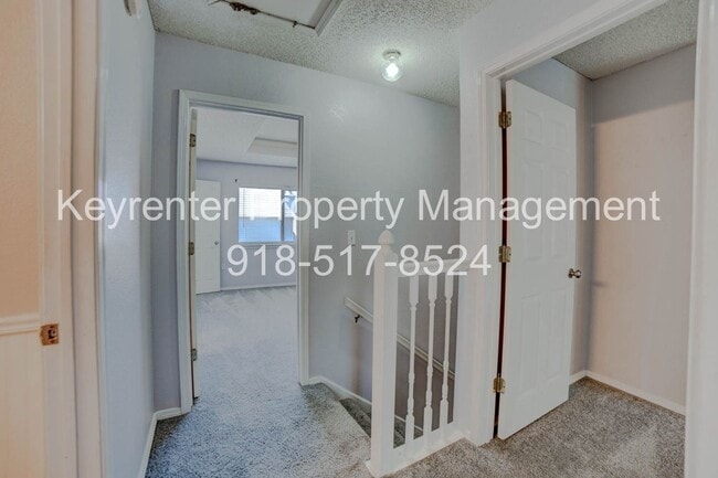 Building Photo - Beautiful 3 Bedroom, 2.5 Bath Condo in Canterbury!