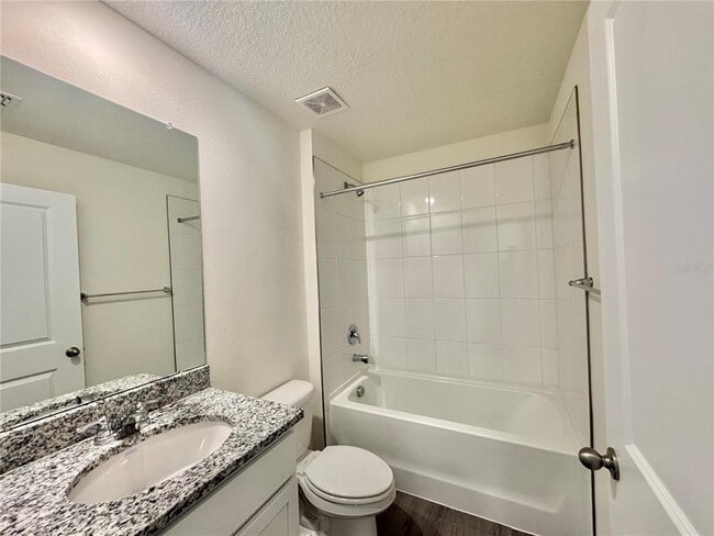 Building Photo - 36015 Sunflower Hl Dr