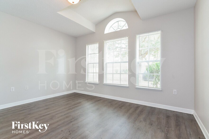 Building Photo - 10409 River Bream Dr