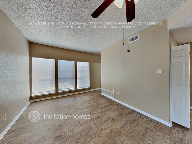 Building Photo - 3823 Branch Hollow Cir