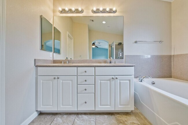 Building Photo - Modern Communication Hill Townhome | Panoramic Mountain Views