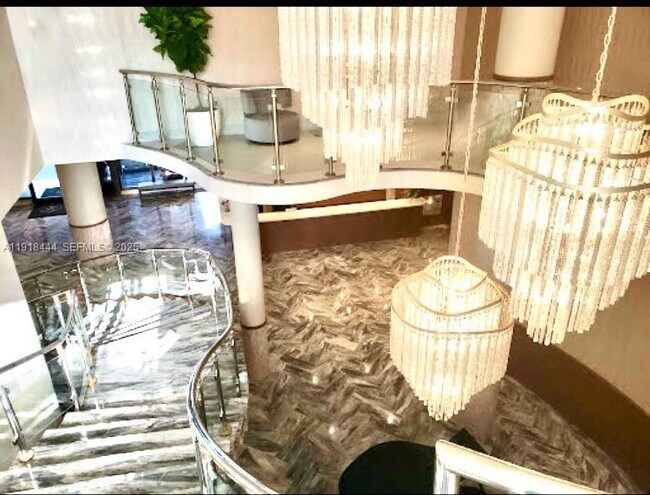 Building Photo - 5401 Collins Ave