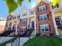 Building Photo - 719 Hickory St