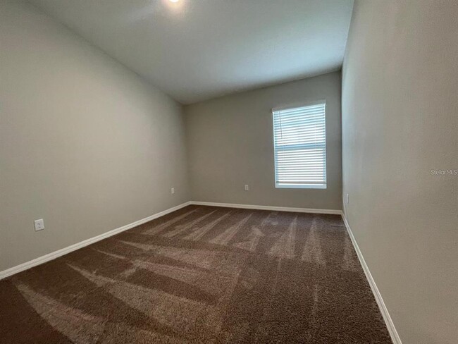 Building Photo - 4135 Gerbera Daisy Ave