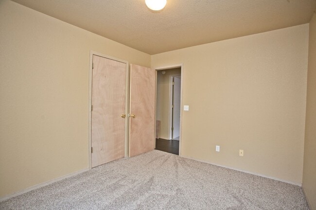 Building Photo - 2484 N Brophy Cir