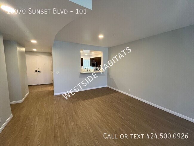 Building Photo - 16070 Sunset Blvd