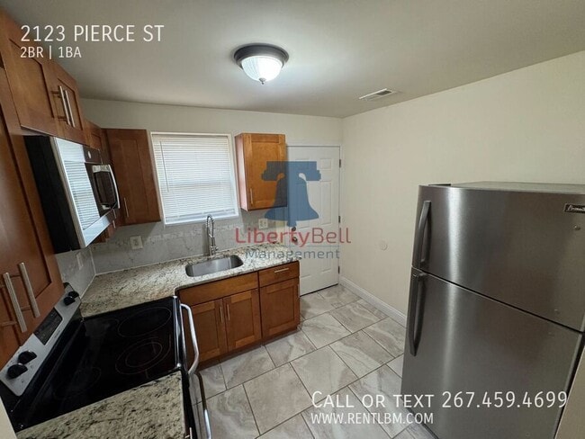 Building Photo - 2123 Pierce St