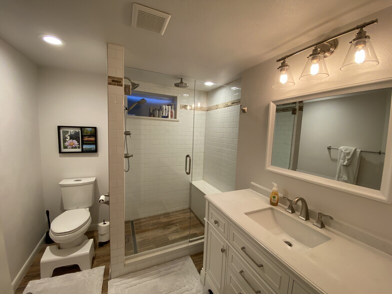 Basement Bathroom - 3487 W Alamo Ave