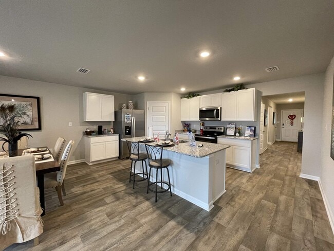 Building Photo - 23354 Shadowridge Dr