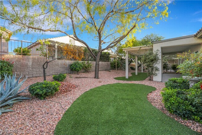 Building Photo - 2130 Fort Halifax St