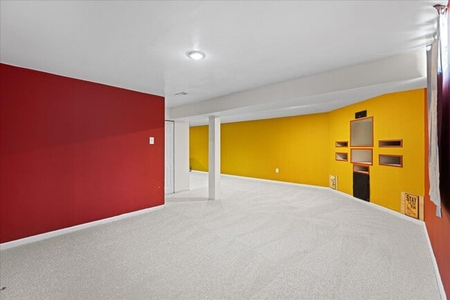 Building Photo - 95 Tattersall Dr