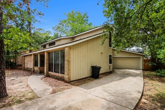 Building Photo - 334 Cypresswood Dr