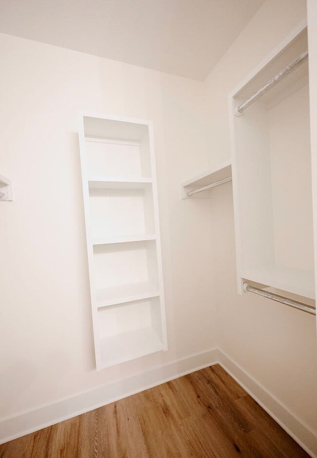 Building Photo - 503 Briarbrook Ln
