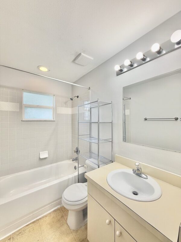 Building Photo - 7512 E 21st Ave