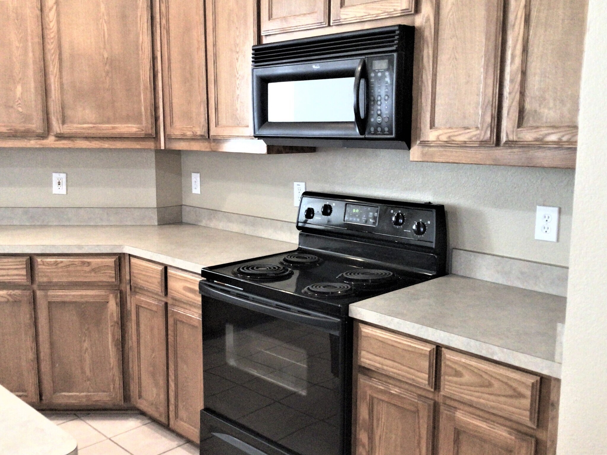 Building Photo - 9701 Brenden Dr