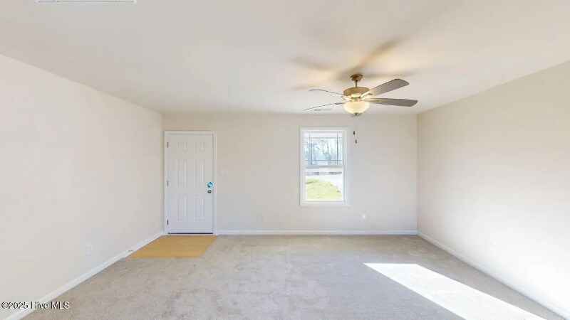 Building Photo - 108 Sandy Springs Dr