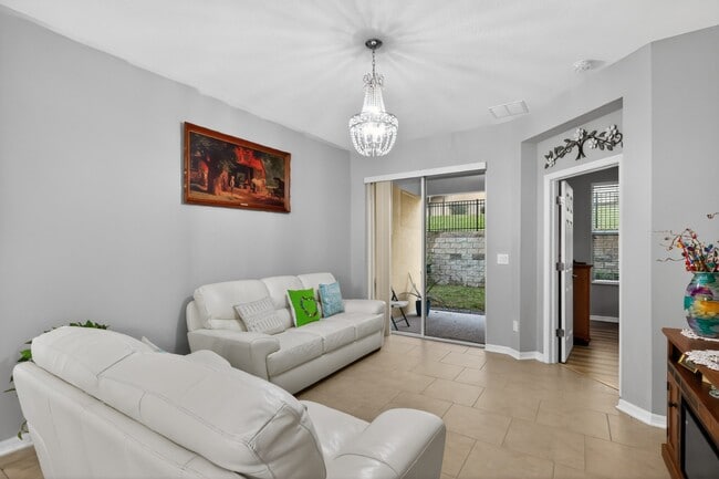 Building Photo - 17523 Promenade Dr