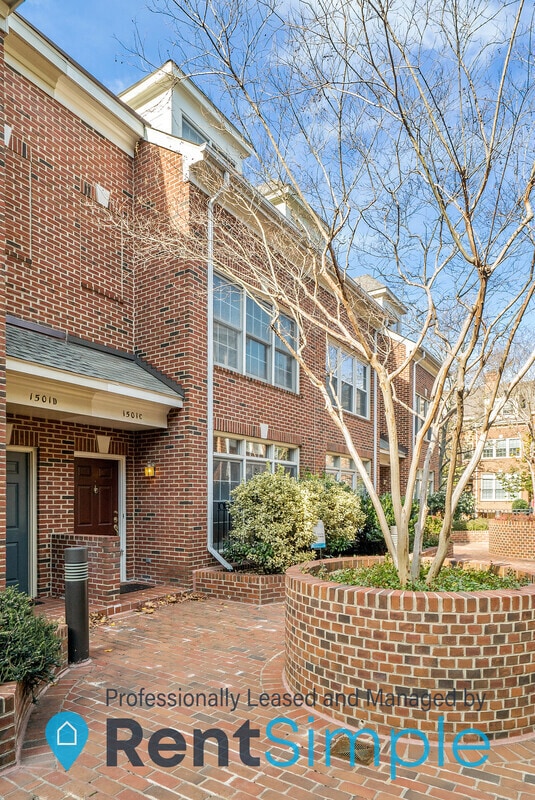 Building Photo - 1501 N Colonial Terrace