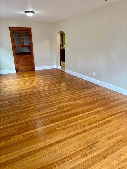 Building Photo - 32 Harley Ave