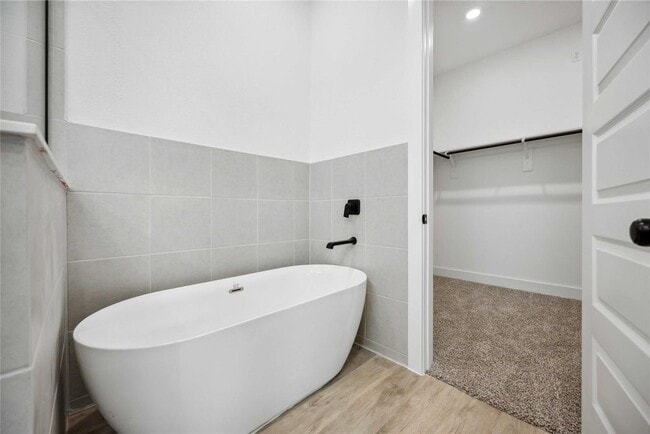 Building Photo - 8103 Calhoun Rd