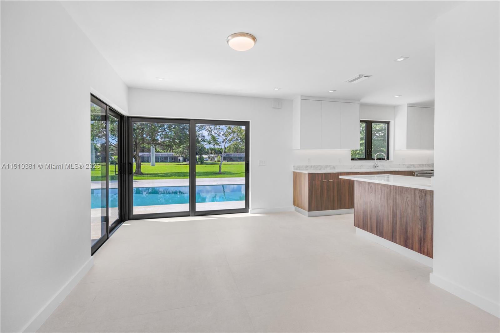 Building Photo - 8000 SW 139th Ter