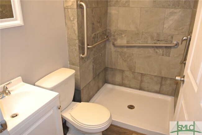 Building Photo - 103 Hibiscus Ave