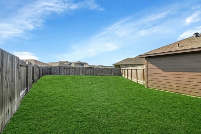 Building Photo - 16831 Silent Pines Ct