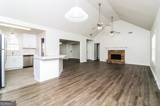 Building Photo - 40 Berkshire Trce