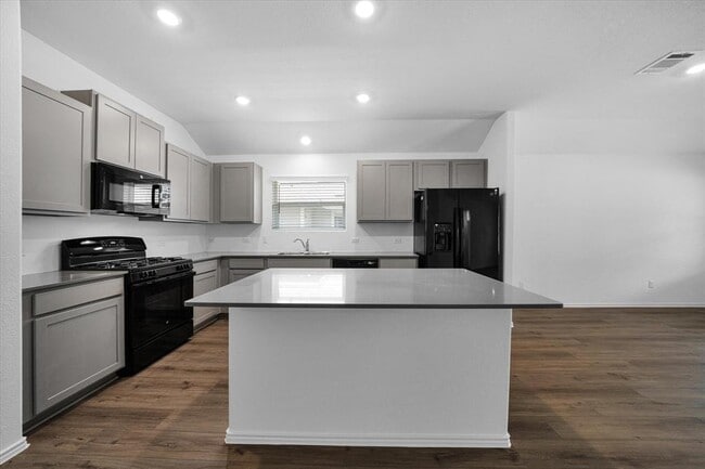 Building Photo - 145 Crawford