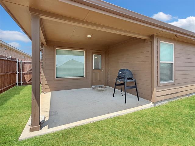 Building Photo - 9749 Walnut Cove Dr