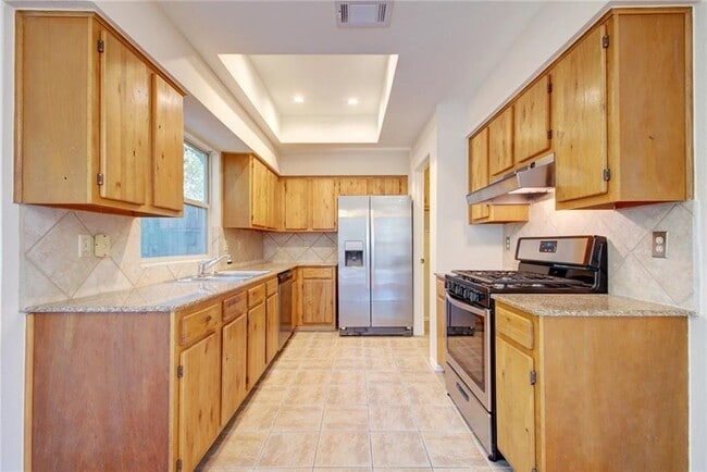 Building Photo - 8304 Bradford Edward Cove