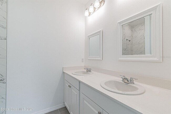 Building Photo - 1590 Jacobin St NW