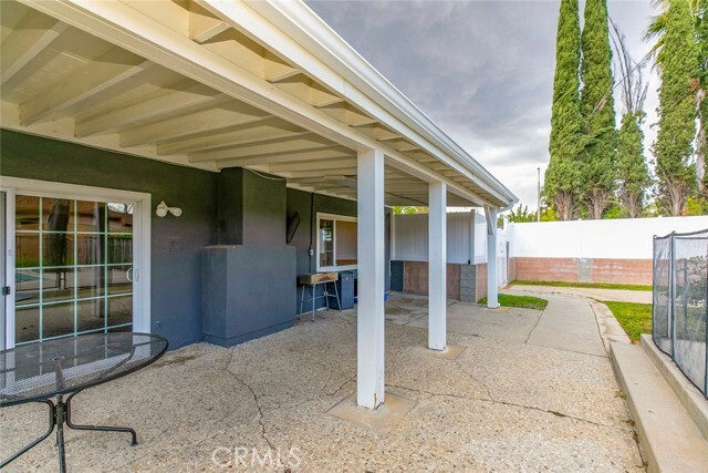 Building Photo - 10524 Canby Ave