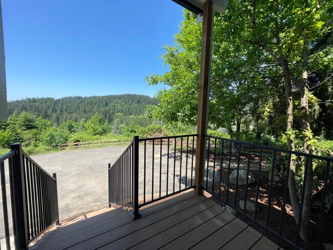 Building Photo - Private Valley Remodeled Home In Damascus 3Bd/2.5Ba with Basement!!! Beautiful Deck with Amazing ...