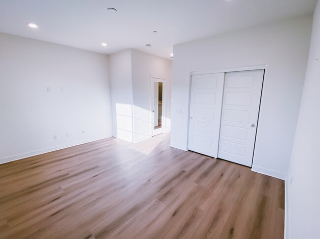 Building Photo - 2623 Glamis Ct