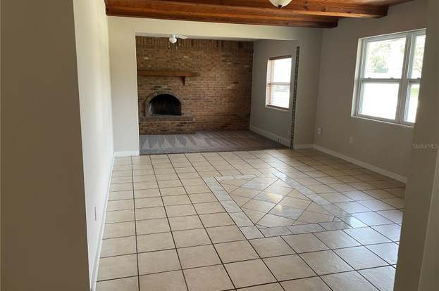 Building Photo - 2753 Foxdale Dr