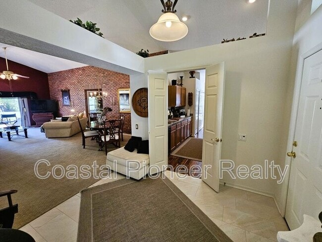 Building Photo - 4521 Gulfwinds Dr