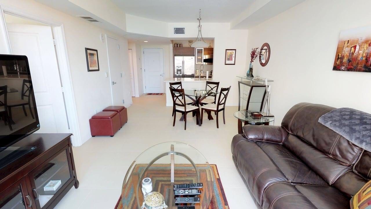 Building Photo - 480 Hibiscus St