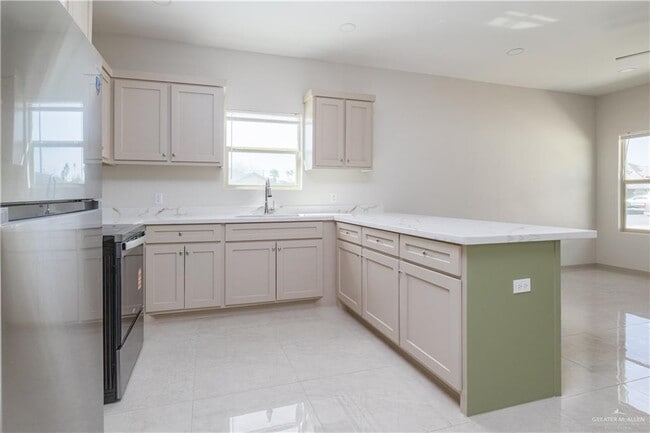 Building Photo - 22 Galveston Ave