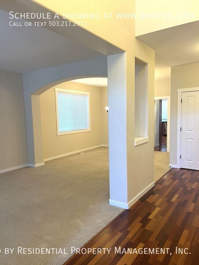 Building Photo - 15355 SW Greenfield Dr