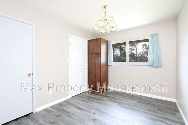 Building Photo - 7512 Wilden Dr