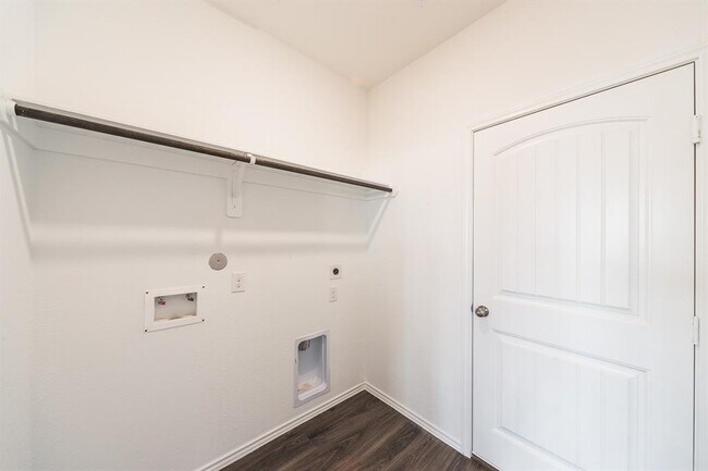Building Photo - 26047 Steele Flower Dr