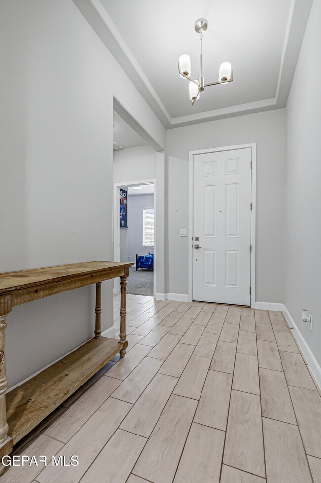 Building Photo - 111 Sarah Trl