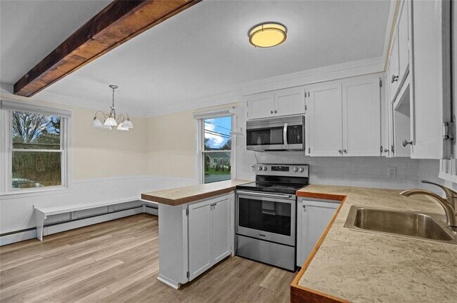 Building Photo - 310 Old Mill Ln