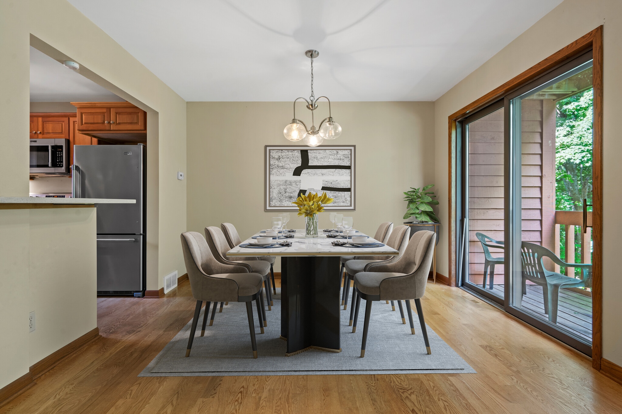 Dinning room , furniture is staged - 6318 Cedar St